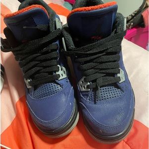 Air Jordan 4 . Size 6 in Men/Boys